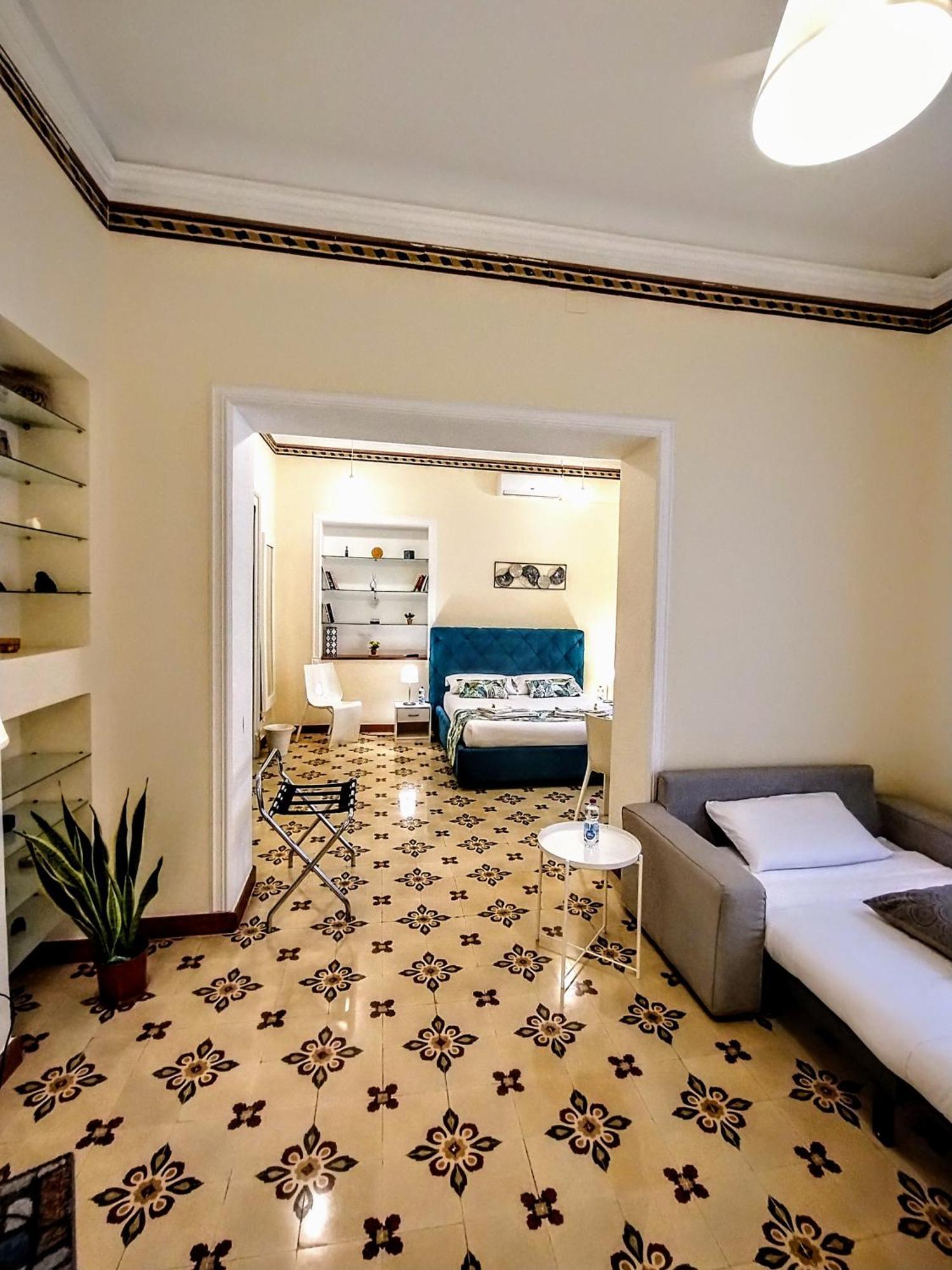 Suleima B&B Messina Centro Luaran gambar