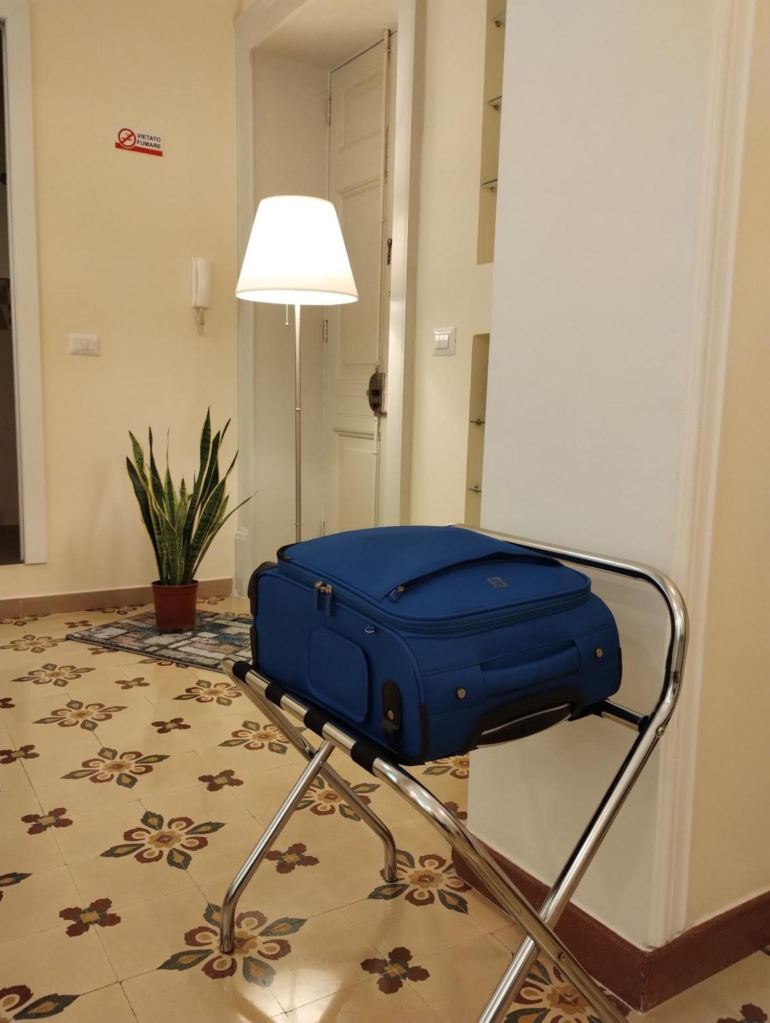 Suleima B&B Messina Centro Luaran gambar