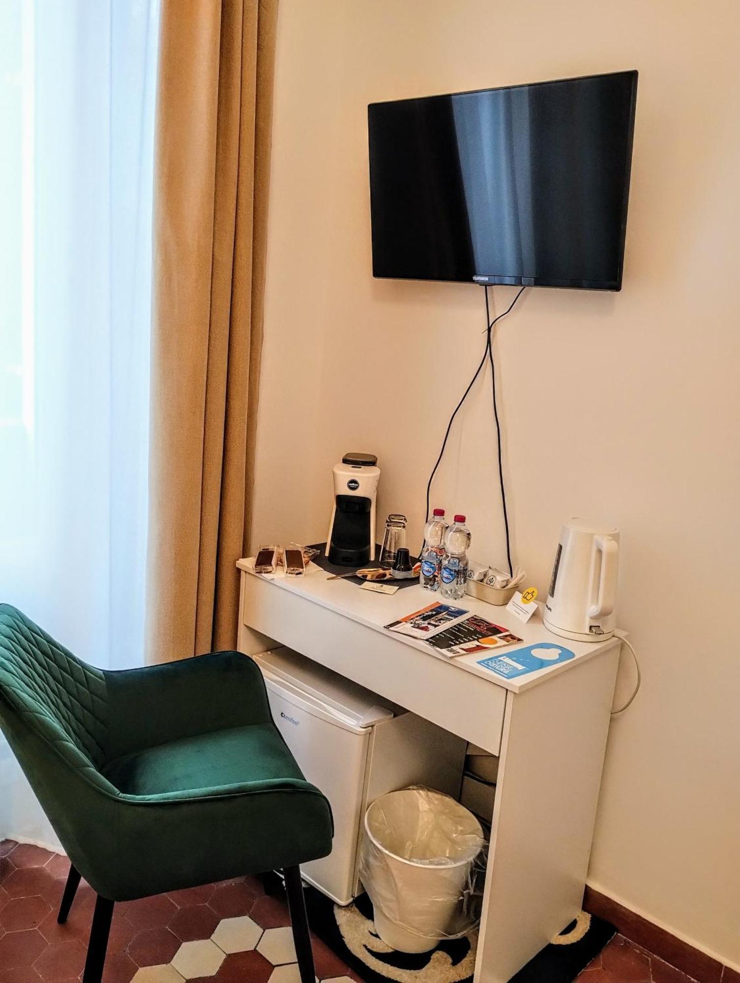 Suleima B&B Messina Centro Luaran gambar