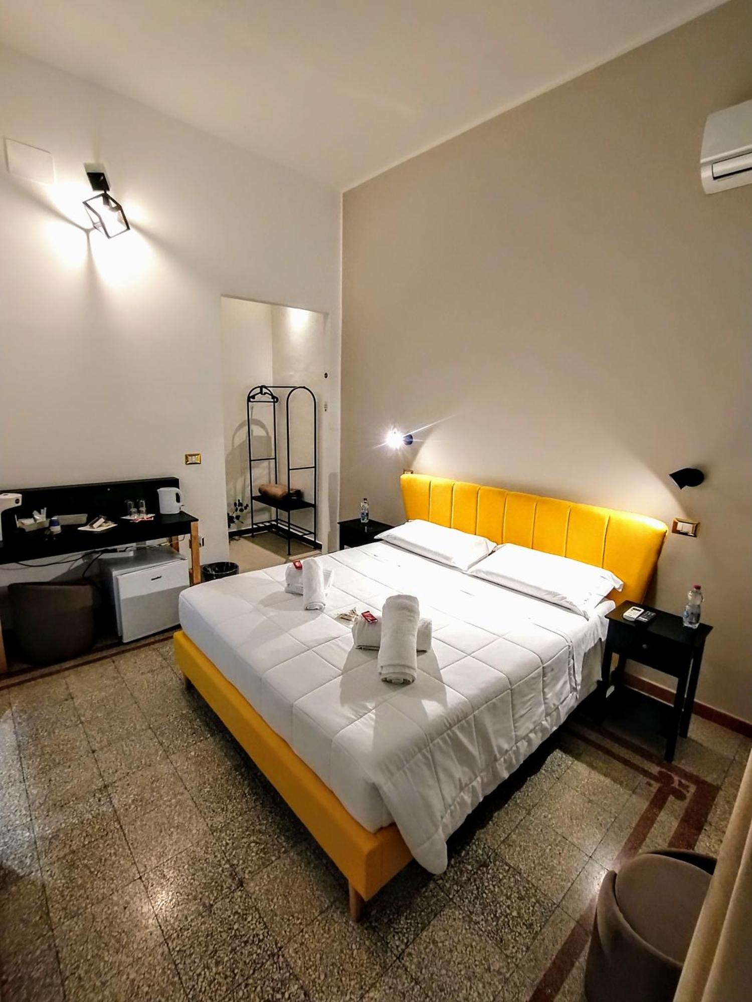 Suleima B&B Messina Centro Luaran gambar